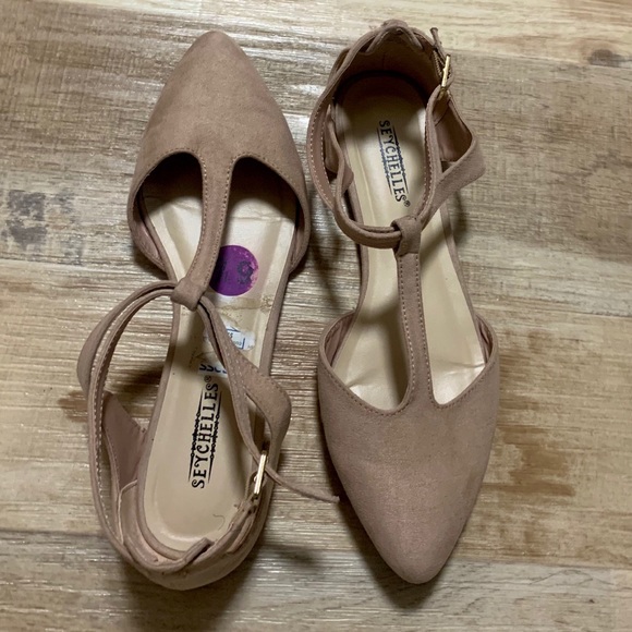 Blush Pink Pointy Flats - Picture 3 of 6